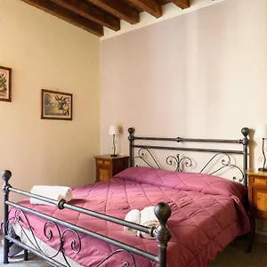 Apartment Pinzochere Pt, Florence